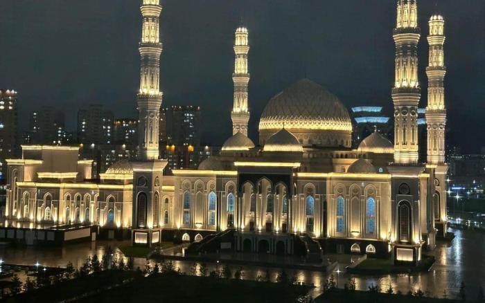 Продаю: 4 комнатная квартира, Кошкарбаева 10 — Мечеть - купить квартиру на Nedvizhimostpro.kz