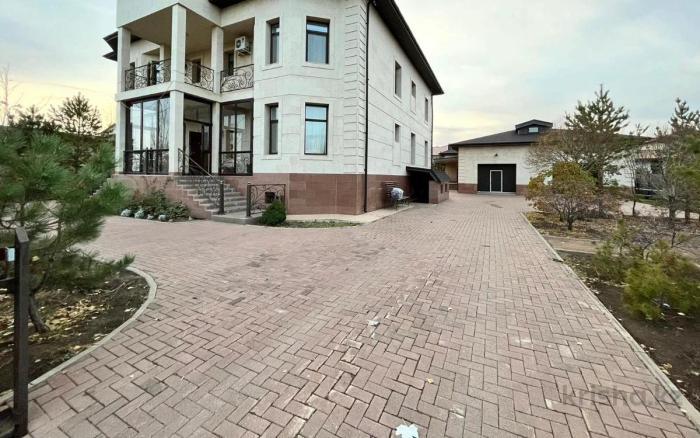 Продается:  Дом, Депутатский городок — Набережная реки Есиль, рядом с центром Столицы - купить дом на Nedvizhimostpro.kz