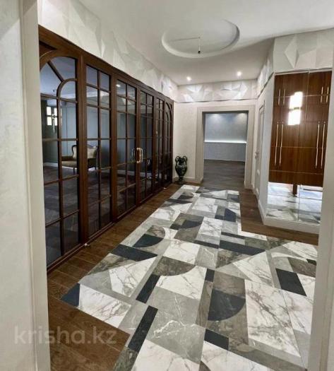 Продам: 4 комнатная квартира, Береке 77 - купить квартиру на Nedvizhimostpro.kz