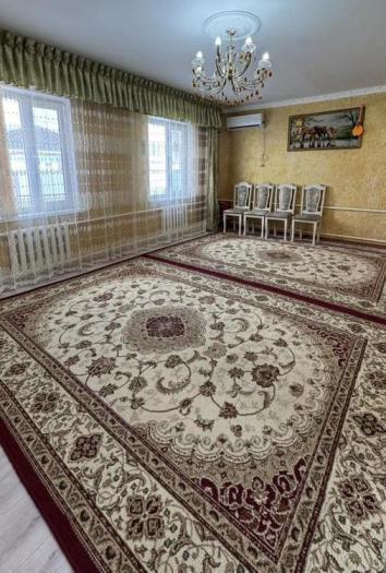 Продается:  Дом, Әлия Молдагулова 142 - купить дом на Nedvizhimostpro.kz