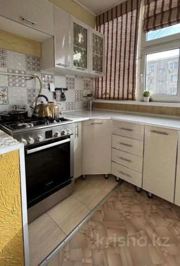 Продажа: 3 комнатная квартира, 14-й мкр 4 - купить квартиру на Nedvizhimostpro.kz