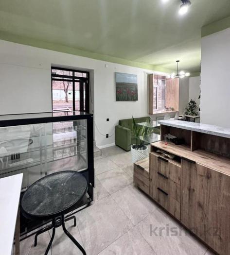 Продам:  Офис, Майкудук, Мкр Голубые пруды 9/3 — Голубые пруды , ЖК Алтын Отау - купить офис на Nedvizhimostpro.kz