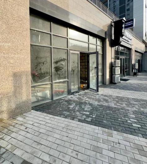 Продается:  Торговое помещение, проспект Абая дангылы 160 к1 — Туркебаева - купить торговое помещение на Nedvizhimostpro.kz