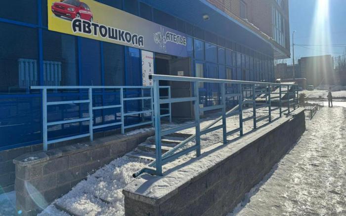 Продаю:  Торговое помещение, Шакарим Кудайбердиулы 33 - купить торговое помещение на Nedvizhimostpro.kz