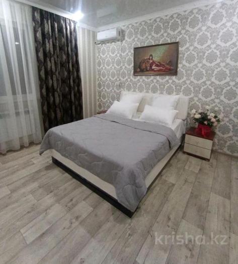 Сдается в аренду посуточно: 3 комнатная квартира, Маншук Маметовой -Мухита — Сеть 1-2-3-4-5 ком Центр Универмаг ЖД вокзал - снять квартиру на Nedvizhimostpro.kz