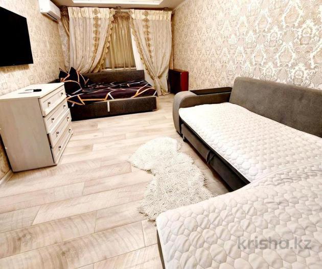 Сдается в аренду посуточно: 3 комнатная квартира, мкр Кунаева 11 — Желаевская трасса - снять квартиру на Nedvizhimostpro.kz