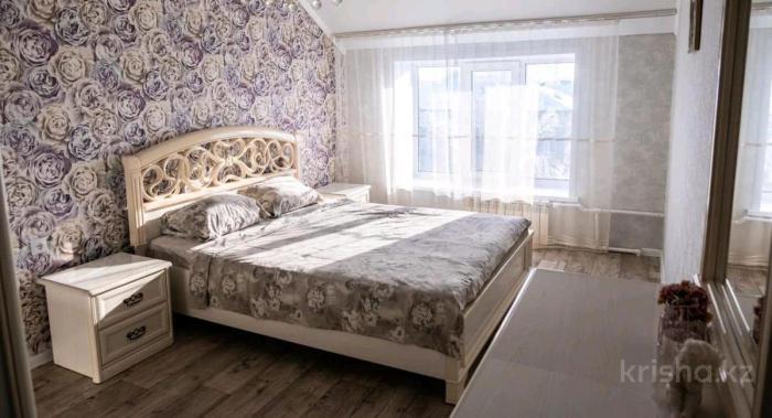 Сдается в аренду посуточно: 2 комнатная квартира, мкр 4, Абулхаирхана 177 - снять квартиру на Nedvizhimostpro.kz