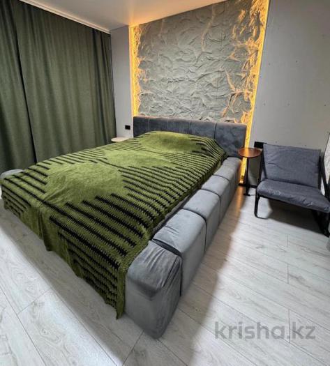 Сдается в аренду посуточно: 3 комнатная квартира, Кабанбай батыра 152/2 - снять квартиру на Nedvizhimostpro.kz