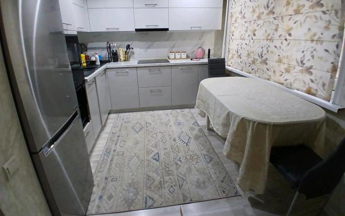 Сдается в аренду посуточно: 4 комнатная квартира, Бурова 27/3 — Центральный рынок - снять квартиру на Nedvizhimostpro.kz