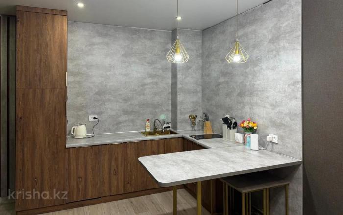 Сдается в аренду посуточно: 3 комнатная квартира, Жамакаева 163 а — Пархоменко - снять квартиру на Nedvizhimostpro.kz