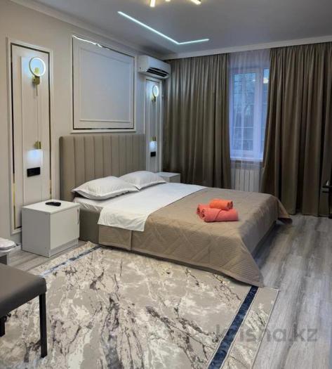 Сдается в аренду посуточно: 2 комнатная квартира, Желтоксан 71 — Айтиева - снять квартиру на Nedvizhimostpro.kz