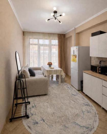 Сдается в аренду посуточно: 1 комнатная квартира, Микрорайон 4 61/1 — Жетысу базар - снять квартиру на Nedvizhimostpro.kz