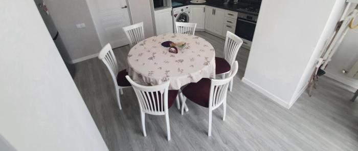 Сдается в аренду посуточно: 2 комнатная квартира посуточно, Батыс-2, 10г/к1 - снять квартиру на Nedvizhimostpro.kz