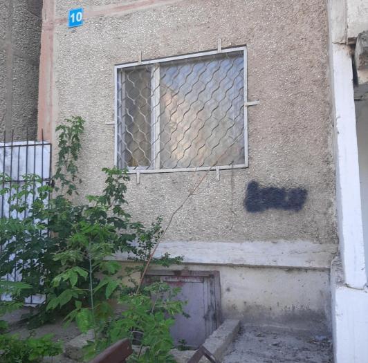Продаю: 2 комнатная квартира, микрорайоне.