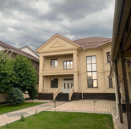 Продается:  Дом, мкр Самал-2, Самал-2 3600 - Казиева, Аргынбекова - купить дом на Nedvizhimostpro.kz