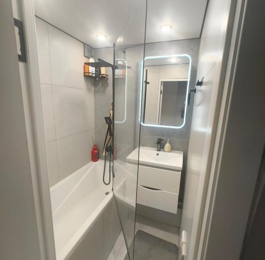 Продам: 2 комнатная квартира, 12-й микрорайон, Уалиханова  229а - купить квартиру на Nedvizhimostpro.kz