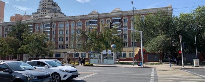 Продажа: 4 комнатная квартира, Проспект Республики  3 - купить квартиру на Nedvizhimostpro.kz