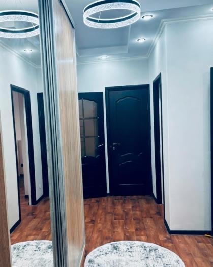 Продаю: 2 комнатная квартира, мкр Зердели, Момушулы  1/7 - Монке би  - купить квартиру на Nedvizhimostpro.kz