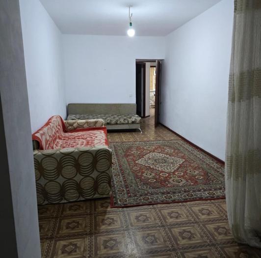 Продам: 2 комнатная квартира, мкр 