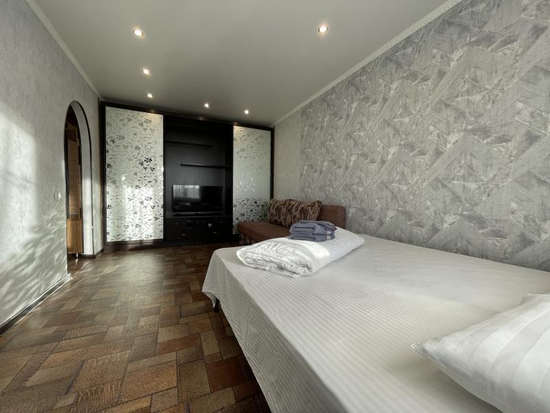 Сдается в аренду посуточно: 1 комнатная квартира посуточно на Абая 81 - снять квартиру на Nedvizhimostpro.kz