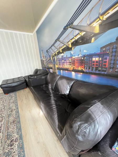 Сдается в аренду посуточно: 2 комнатная квартира посуточно на Жарбосынова 85 - снять квартиру на Nedvizhimostpro.kz